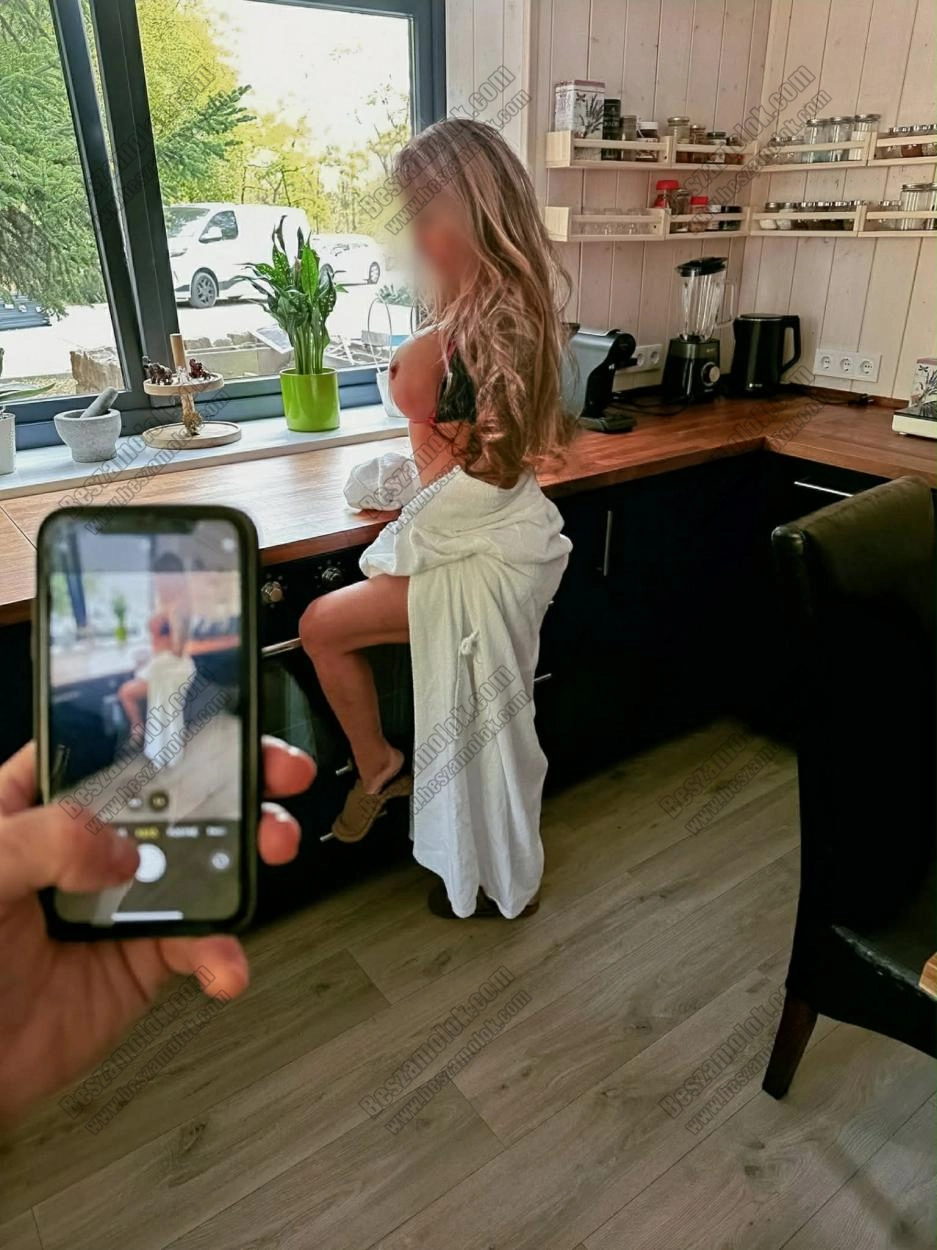 Jázmin - +36 70 244 2885 - milf szexpartner foto