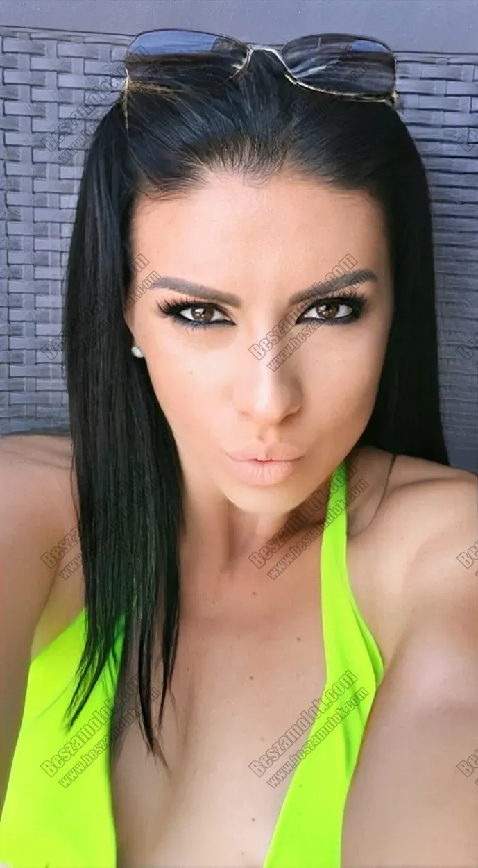 RubiSwallow milf szexpartner kepes profil - milf-szexpartner.hu RubiSwallow - +36 20 800 5501 - milf szexpartner foto